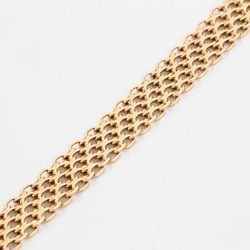 18K gold bracelet.