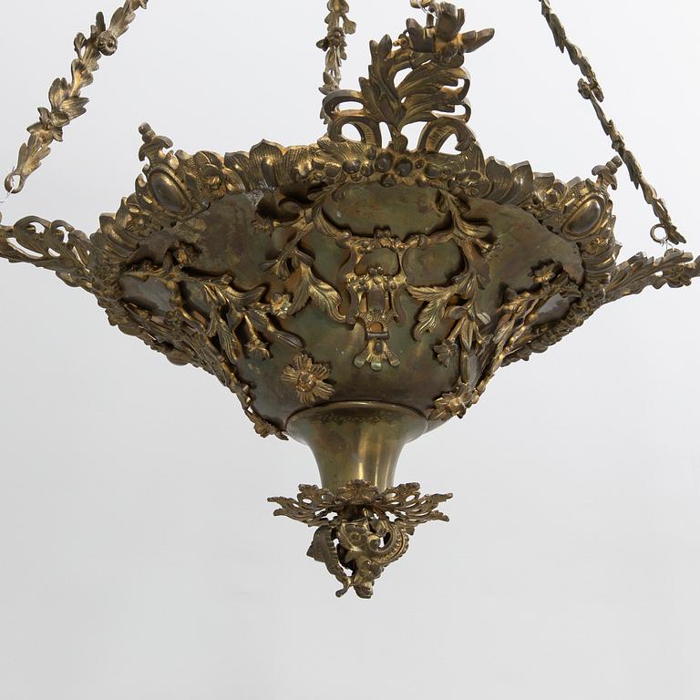 Chandelier Neo-Rococo second half of the 19th century, not complete.
