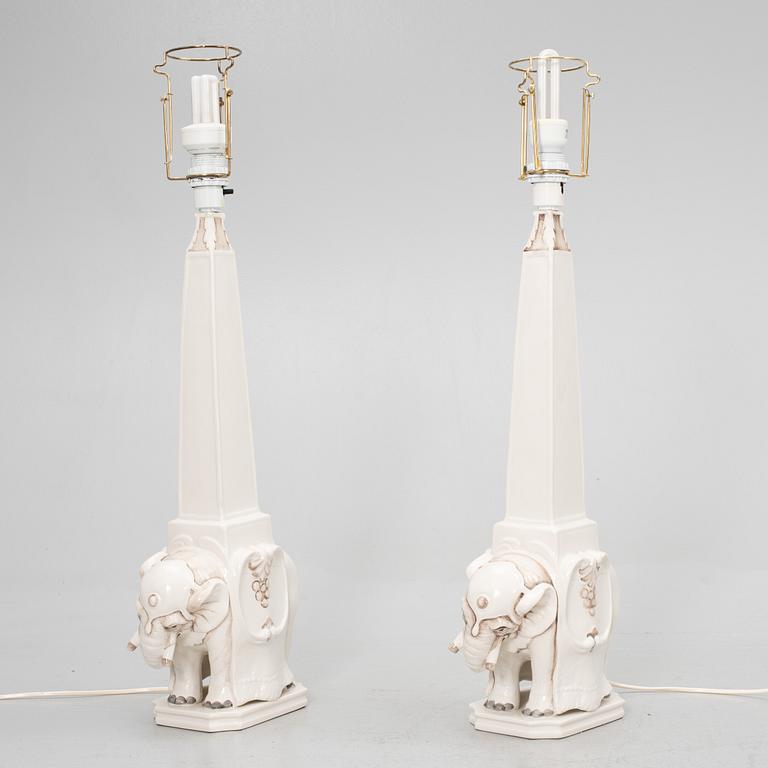 Bordslampor, ett par, 1900-talets andra hälft. Ethan Allen, Italien.