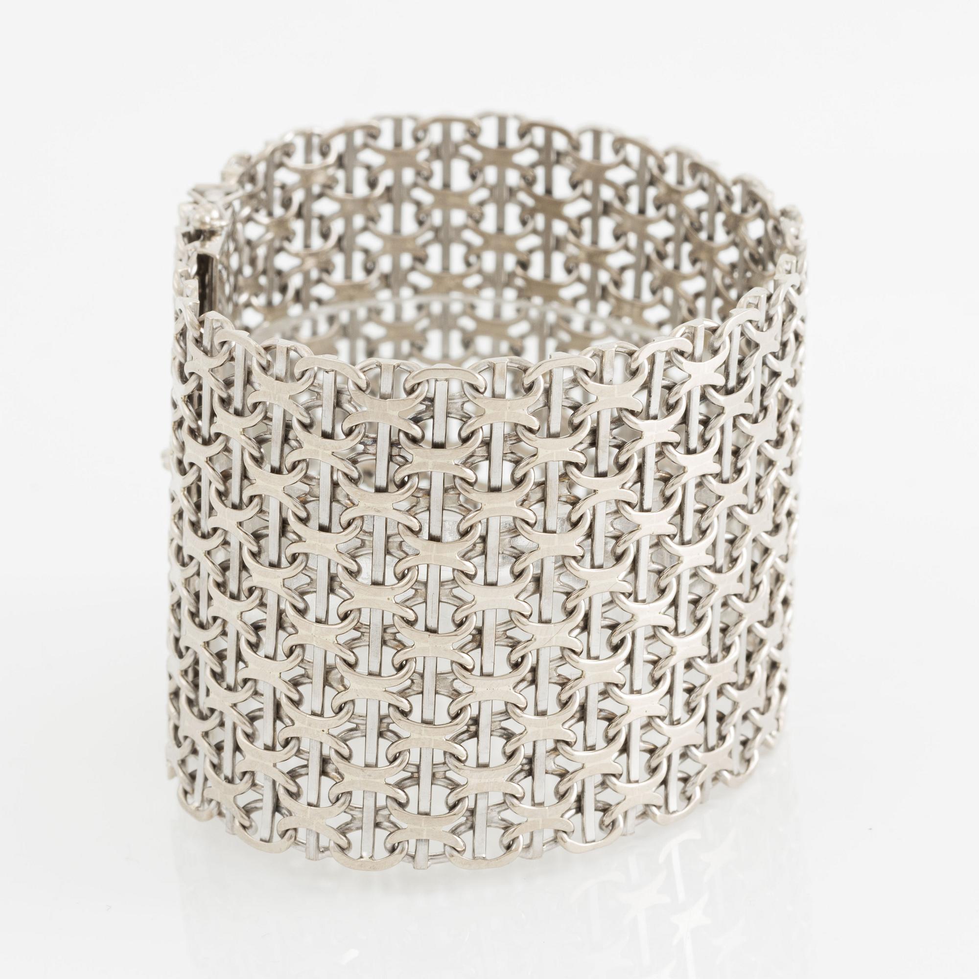 Bracelet 18K white gold, X-link.