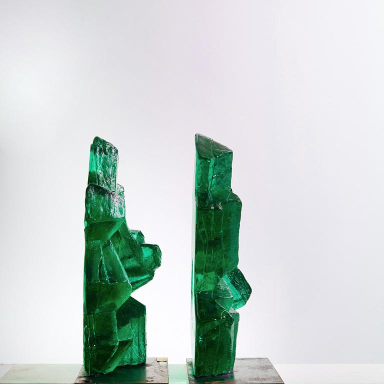 Edvin Öhrström, skulptur, två delar "Kristallisk Komposition", Lindshammars Glasbruk, 1960-tal.