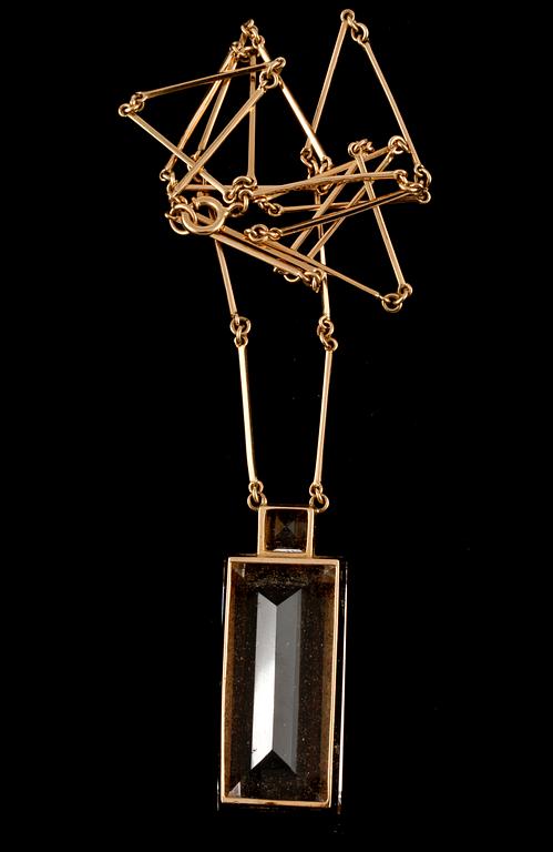 COLLIER, 18k guld och fasettslipad bergkristall. Stigbert för Heribert Engelbert, Stockholm, 1946. Vikt 20 g.