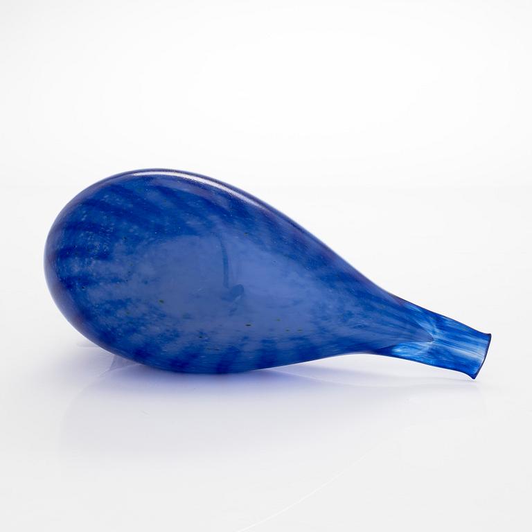 Oiva Toikka, a 'Scaup duck of Finland' glass bird, signed Suomen sotka Oiva Toikka Nuutajärvi 1992, numbered 631/1992.