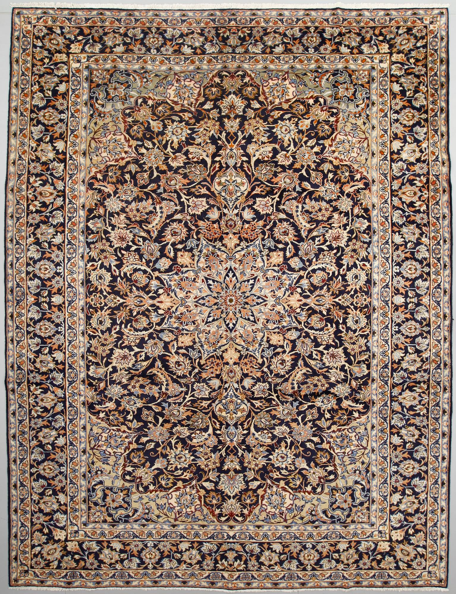 MATTA, Keshan, old, ca 404 x 300 cm.