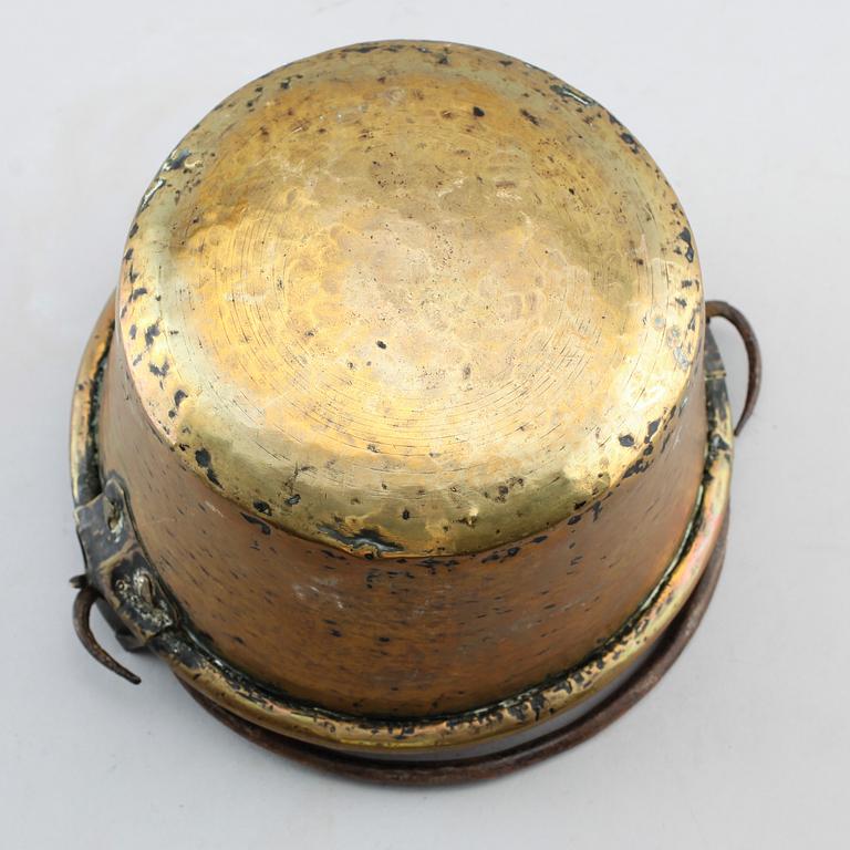 GRYTA, mässing, 1700-tal.