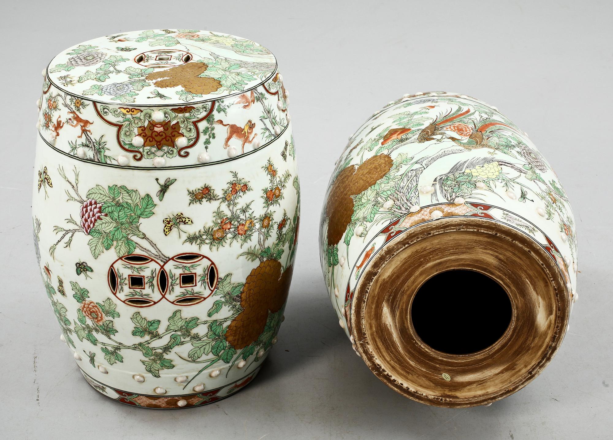 TRÄDGÅRDPALLAR, ett par, porslin, Kina, 1900-tal.