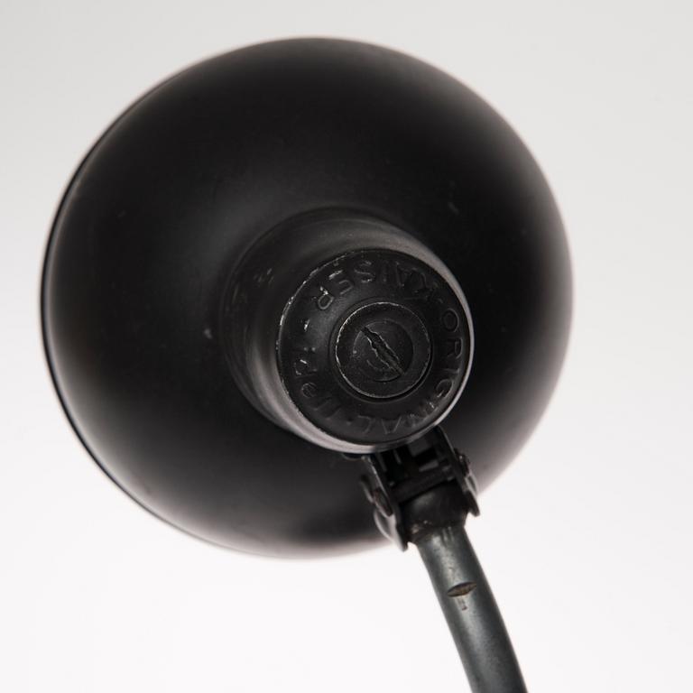 BORDSLAMPA, Kaiser idell original, Tyskland, design Christian Dell, 1930-tal.