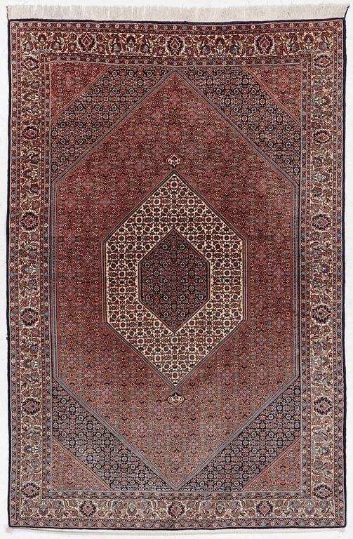 A Bidjar carpet a. 305 x 201 cm.