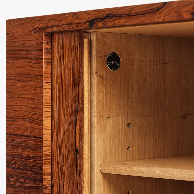 Hans J. Wegner, skåp, "President", Ry Møbler, Danmark, 1962.