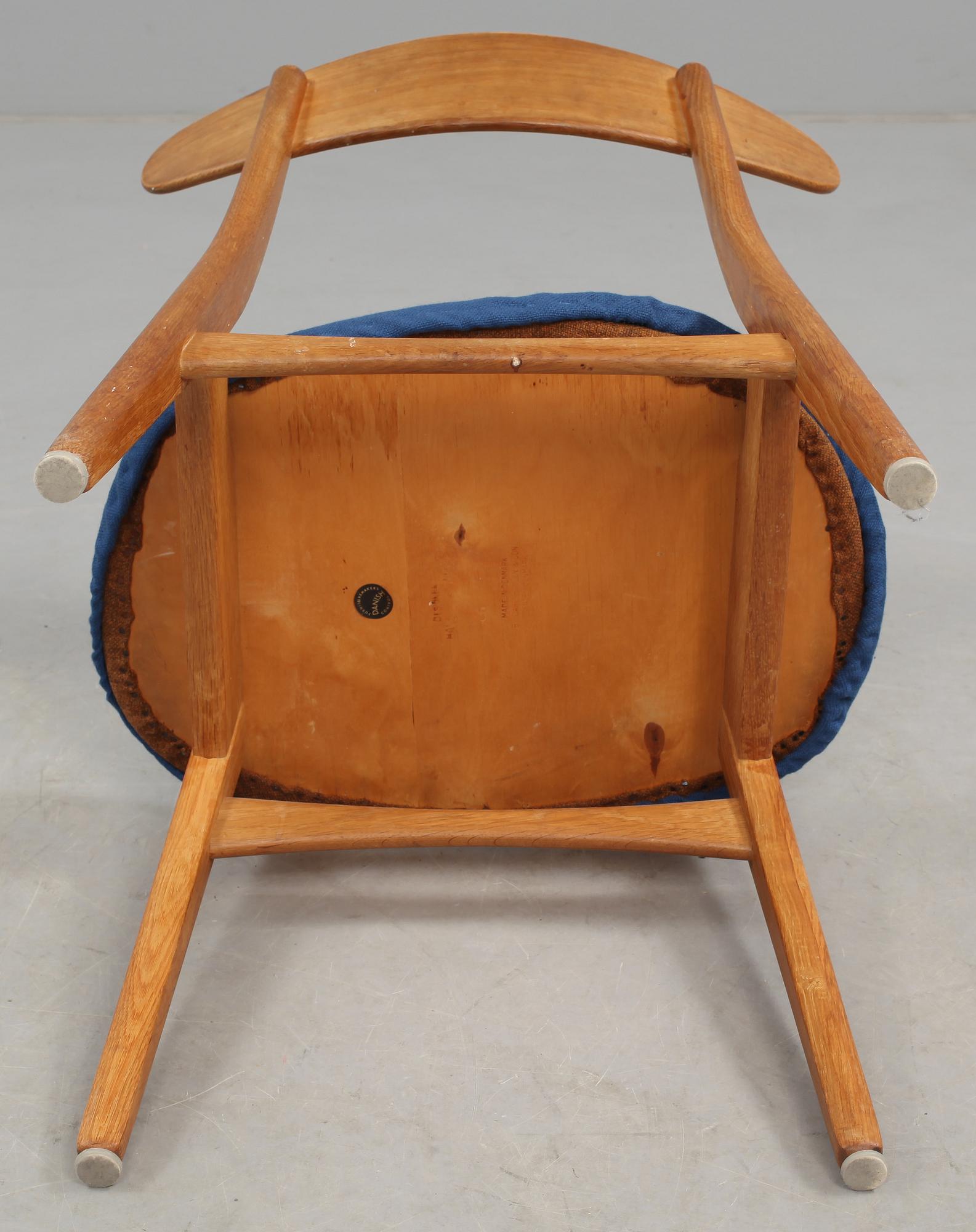 STOLAR, fyra st, "CH 30", Hans Wegner för Carl Hansen & Son, Danmark, 1900-talets andra hälft.