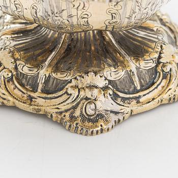 A mid-19th-century parcel-gilt silver salt cellar, Moscow 1846.