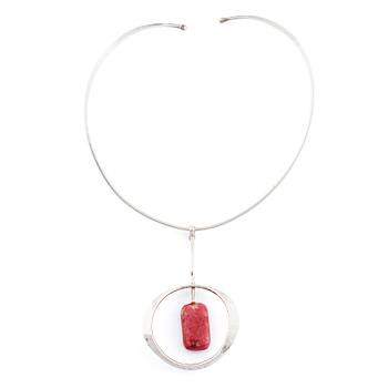 474. Tone Vigeland, a sterling silver and thulite necklace, Norway 1960s.