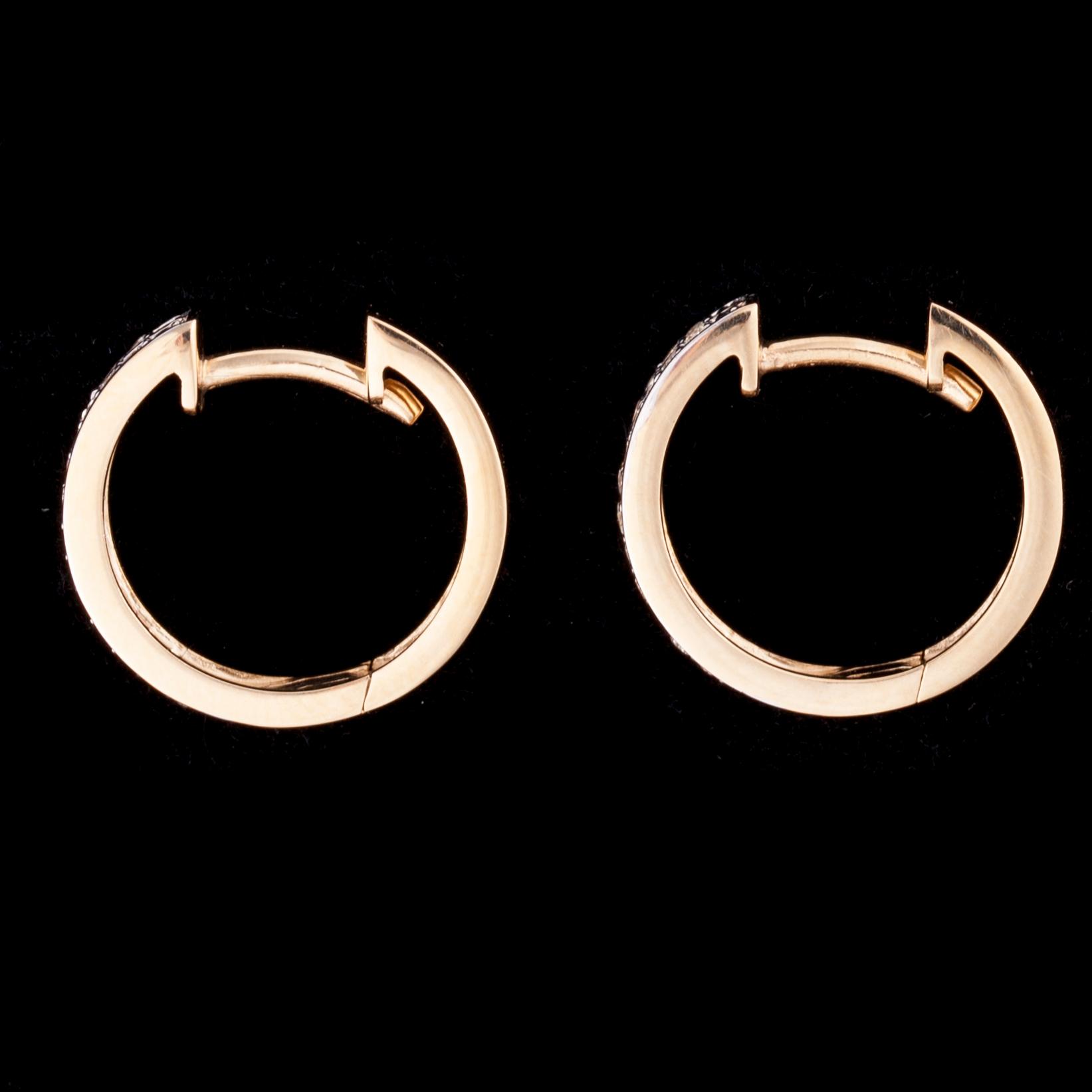 ÖRHÄNGEN, 14K guld, diamanter tot. 0,25 ct. Vikt tot. 4,5 g.