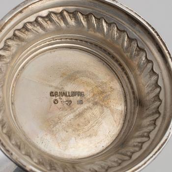 A Swedish Silver Cocktail Shaker, mark of CG Hallberg, Stockholm 1905.