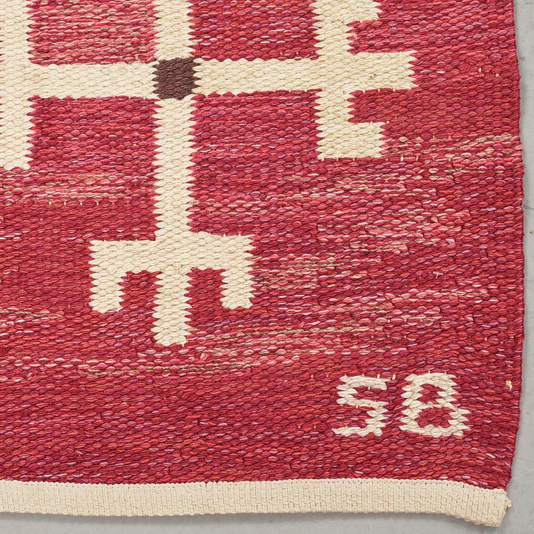 Sigvard Bernadotte, A CARPET, flat weave, ca 205,5 x 135,5 cm, signed SB (Sigvard Bernadotte).