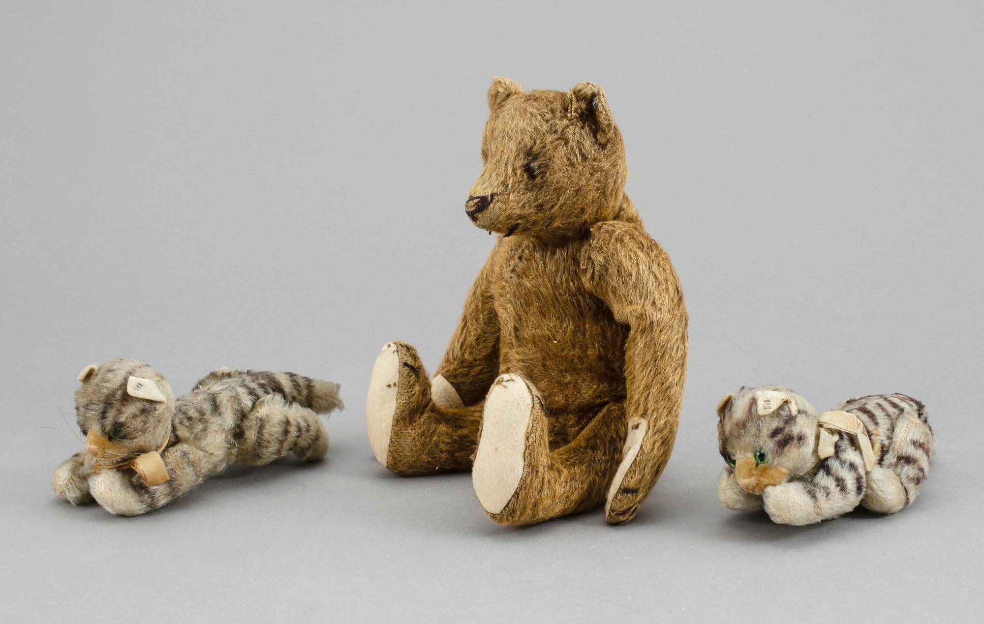 GOSDJUR, 3 st, Steiff, 1900-talets mitt.