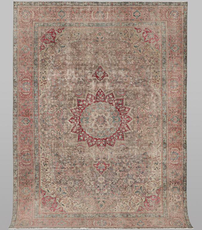 Matta, orientalisk, vintage design, ca 338 x 235 cm.