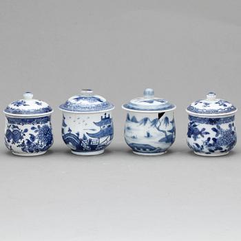 CREMEKOPPAR, 4 st, porslin, Kina, porslin, Kina, 1700-/1800-tal.