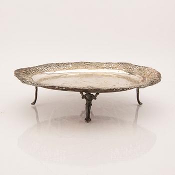 Fat på fot Rokokostil 1900-tal silver (ostämplat).