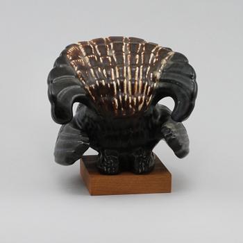 FIGURIN, stengods, Gunnar Nylund, Rörstrand, 1900-talets andra hälft.