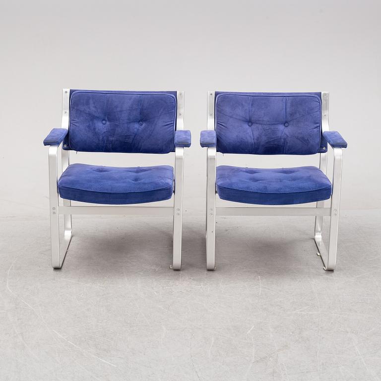 Karl Erik Ekselius, a pair of 'Mondo' armchairs, later part of the 20th century.