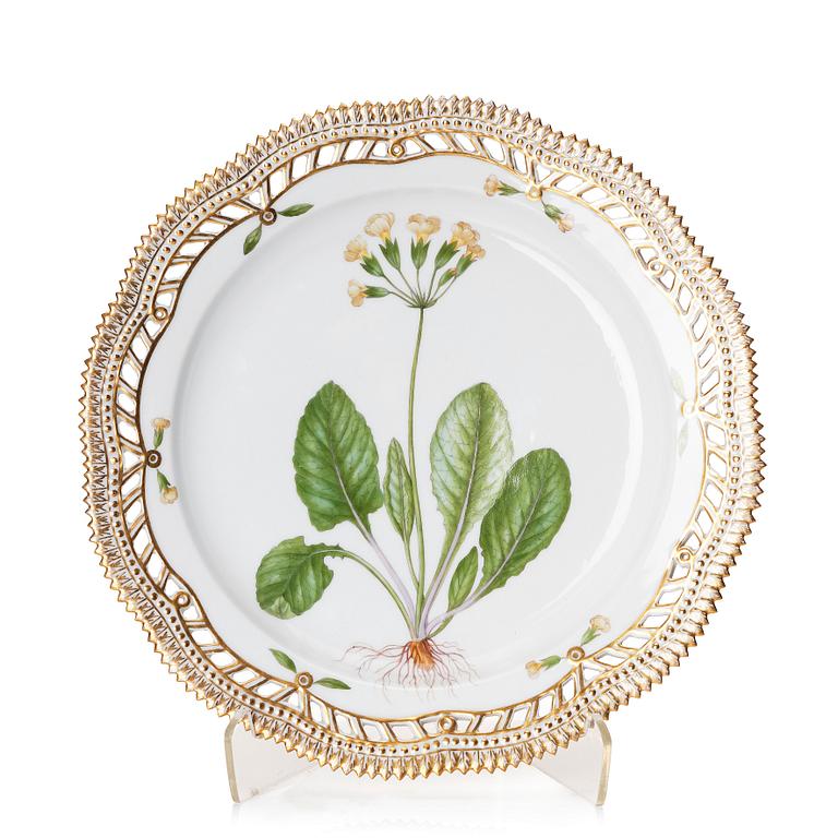 Fat, porslin. Royal Copenhagen, 'Flora Danica', Danmark, omkring 1900.