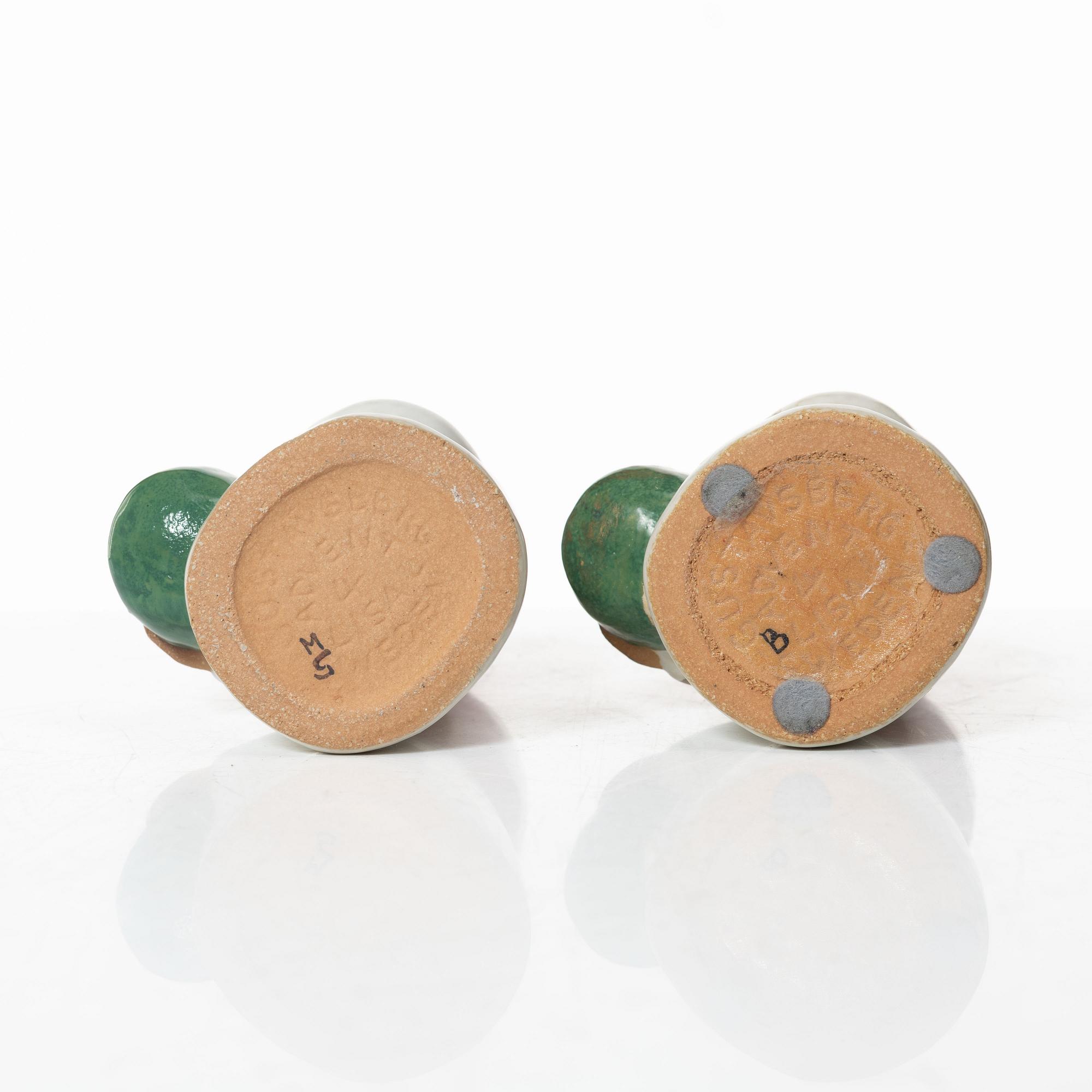 Lisa Larson, figuriner, 8 st, stengods, bl.a. ur serien "Tomtefamiljen", Gustavsberg och K-Studion.