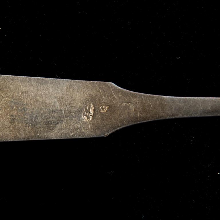 PARTI BESTICK, 44 delar, silver, "Mussla", finska stämplar, 1918-50. Tot vikt 1084,8 g.