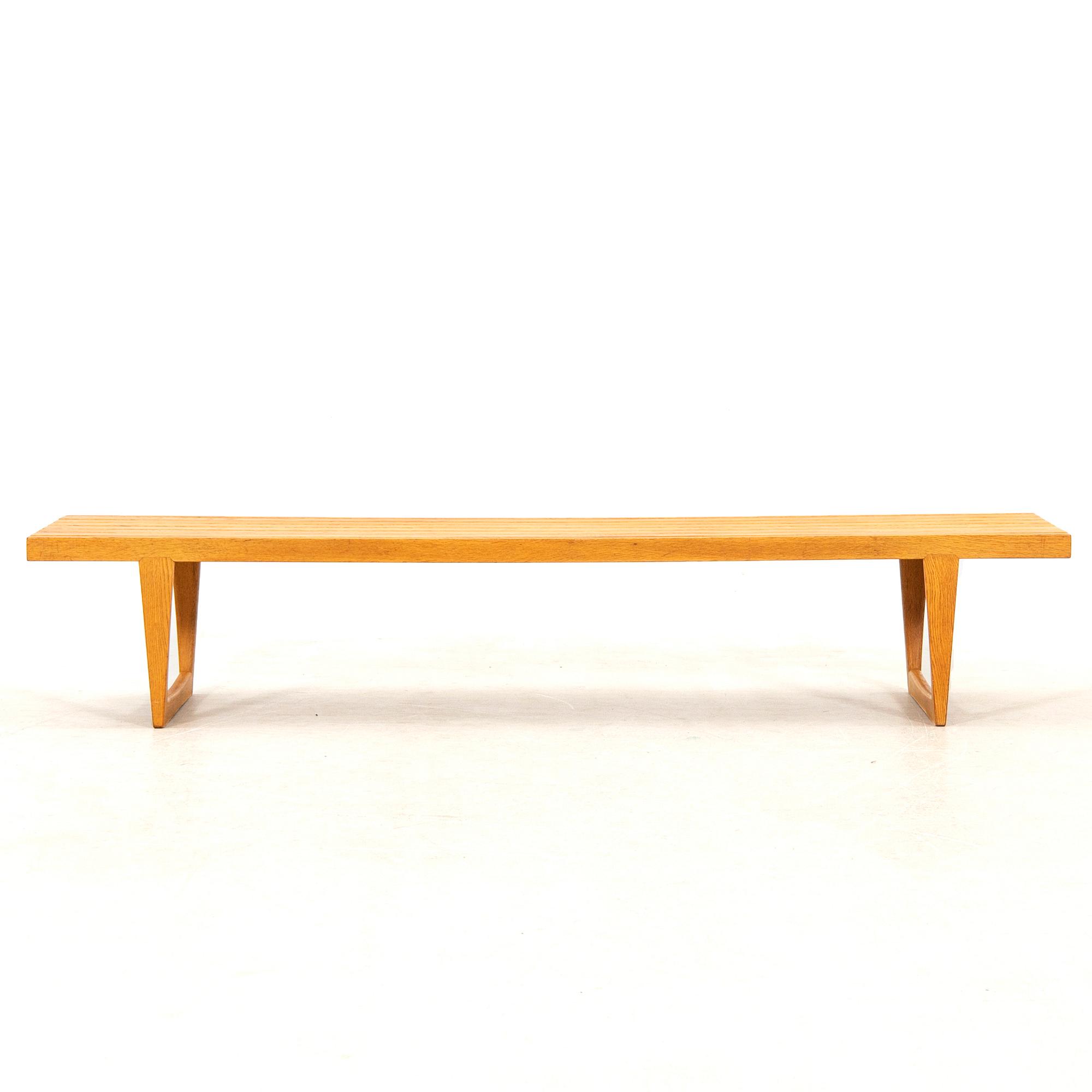 Yngvar Sandström, bänk, "Tokyo", Triva-serien för Nordiska Kompaniet, formgiven 1962.