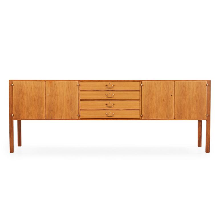 Josef Frank, sideboard, Firma Svenskt Tenn, modell 1015.