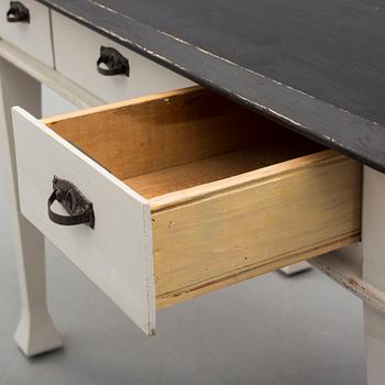 a desk from the erly 20th century.