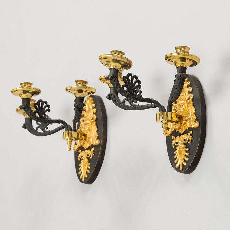 Seinäkynttelikköpari,1800-luvun alku.