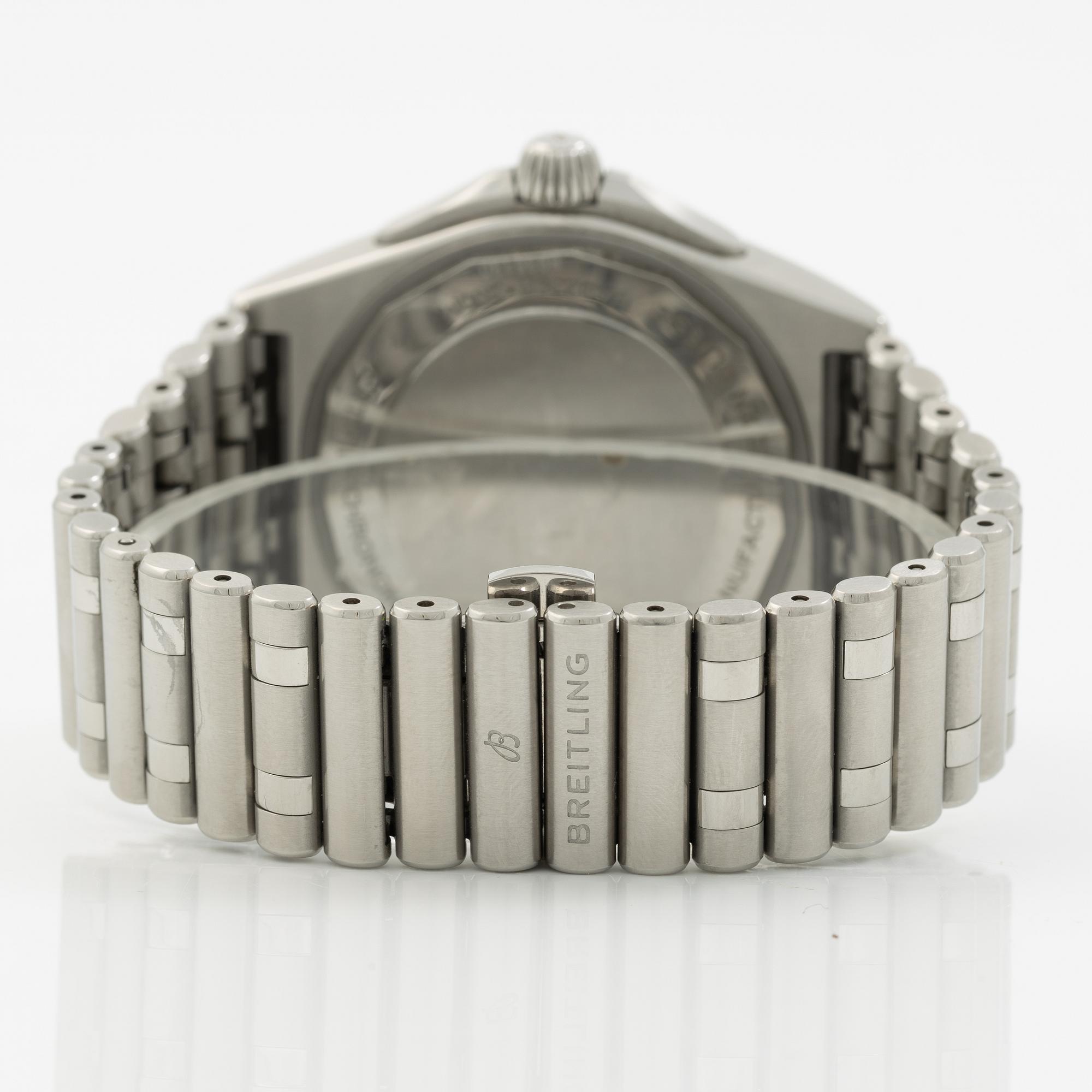 Breitling, Chronomat Automatic GMT 40, wristwatch, 40 mm.