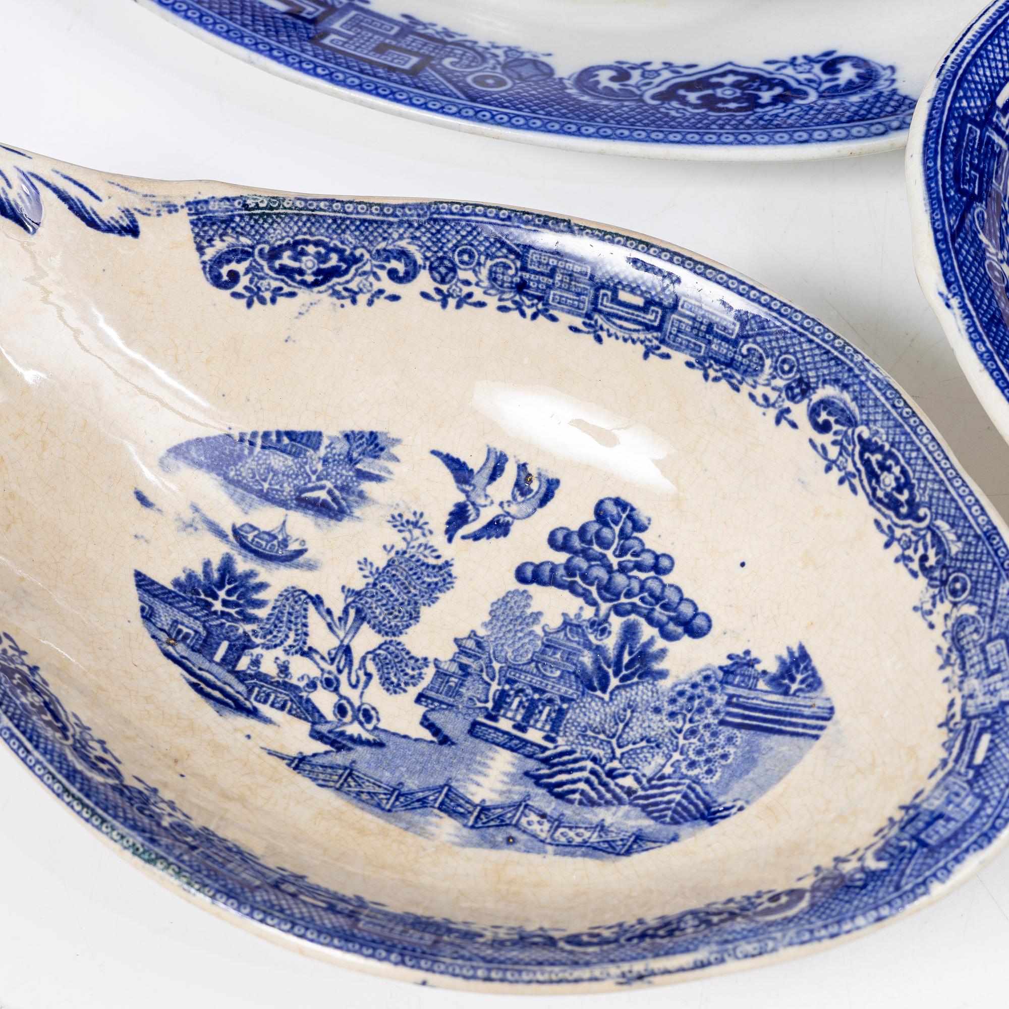 Gustavsberg, servisdelar, 69 st, "Willow", tidigt 1900-tal.