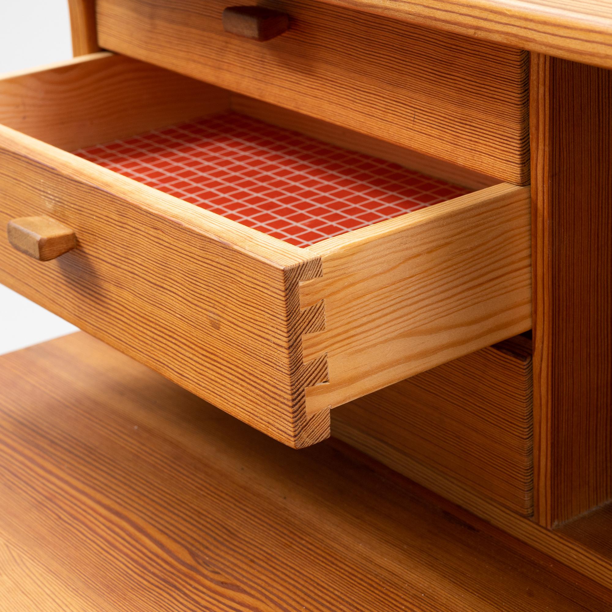 Carl Malmsten, skrivbord med uppsats, "Fryklund".