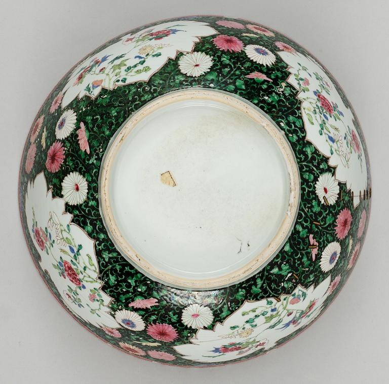 BÅLSKÅL, porslin. Qing dynastin. Qianlong (1736-95).