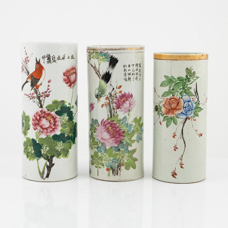 A set of three Chinese vases, 20th Century.