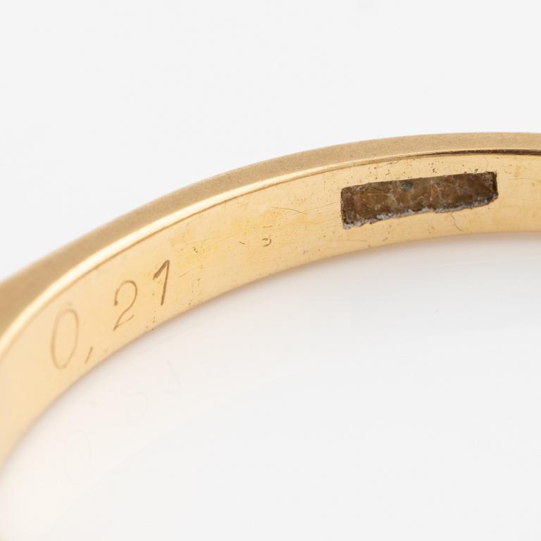 Ring, half eternity, 18K gold and brilliant-cut diamonds.