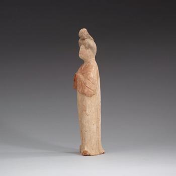 FIGURIN, bemålat lergods. Tang dynastin, (618-906).
