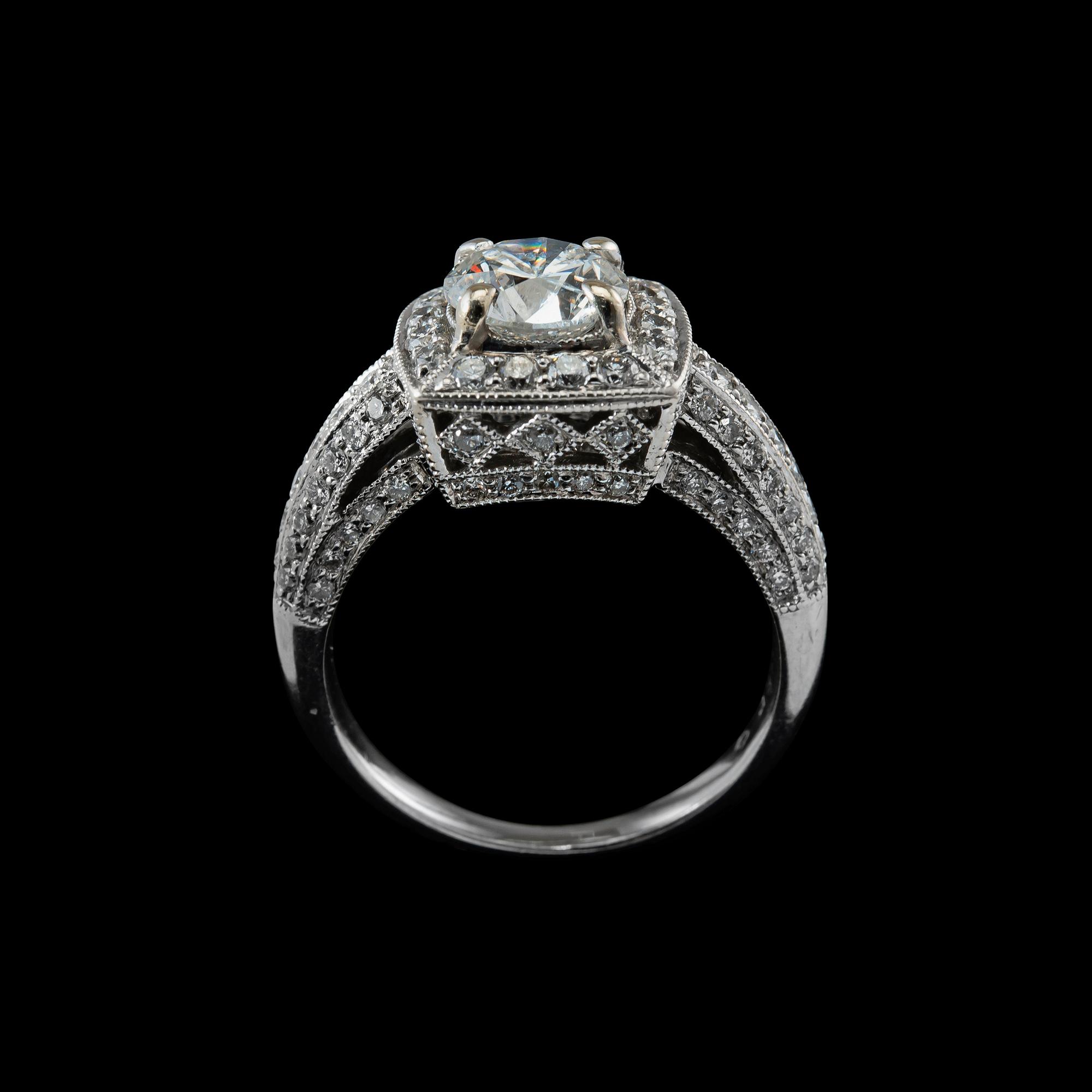 SORMUS, 18K valkokultaa, briljanttihiottu timantti 1,30 ct G/I. Kokonaispaino n. 2.12 ct. Laserilla merkitty. Paino 7 g.