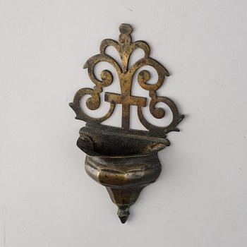 VIGVATTENSKÅL, brons, 1700-tal.