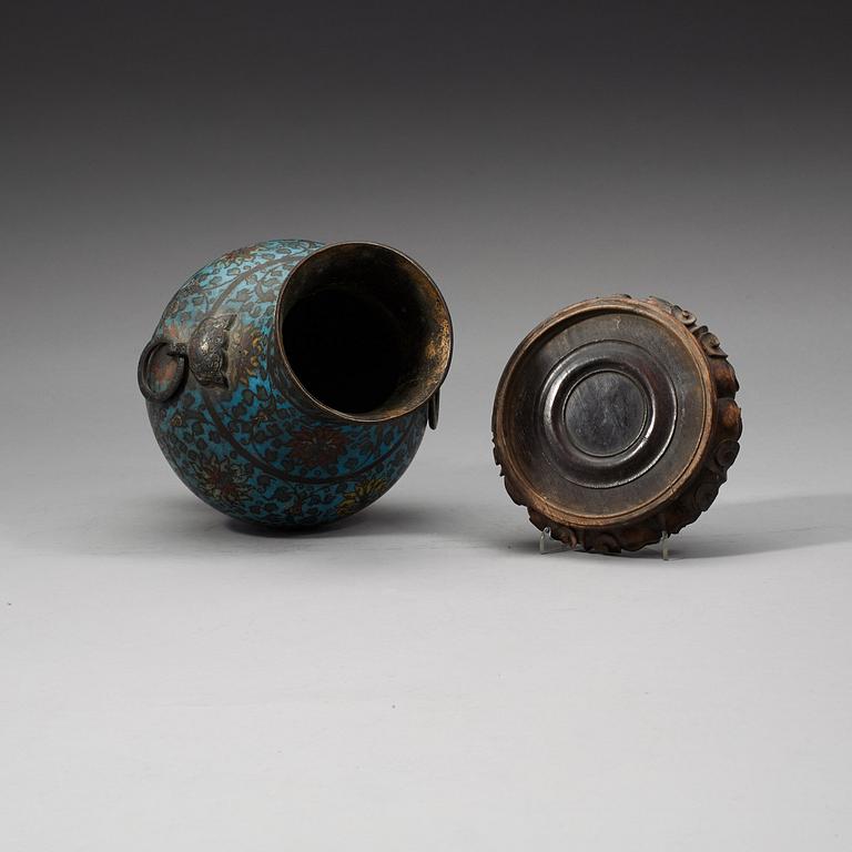 VAS, cloisonné. Mingdynastin (1368-1644).