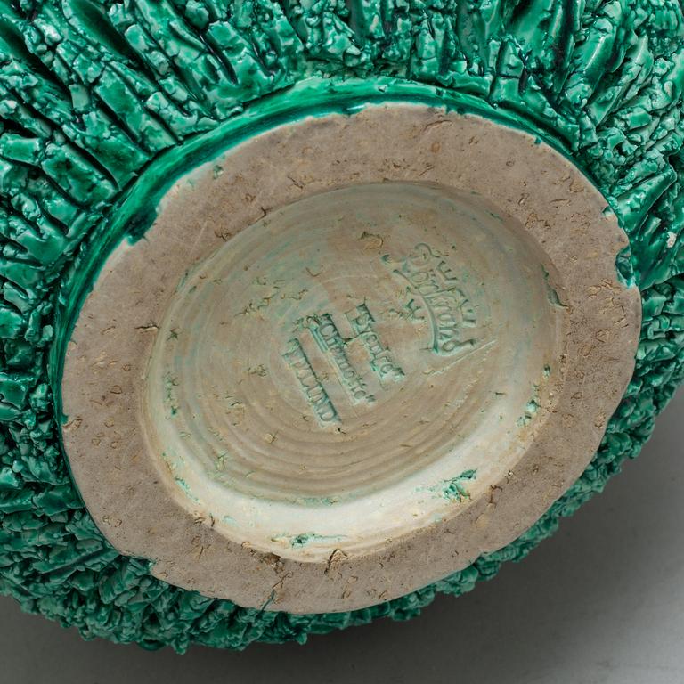 GUNNAR NYLUND, vas, chamotterat stengods, "Igelkottsvasen", Rörstrand.