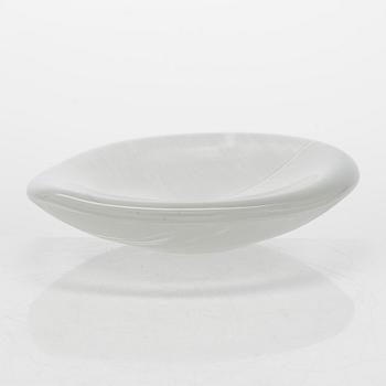 Tapio Wirkkala, A glass bowl "Lehti" (Leaf), signed Tapio Wirkkala Iittala 56.