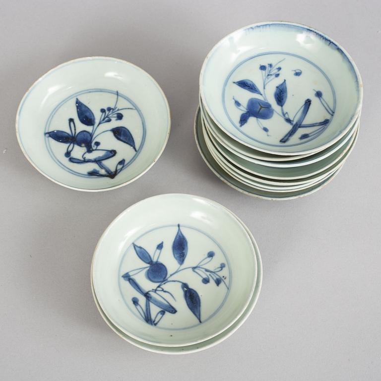 A set of 12 blue and white dishes, Ming dynasty (1368-1644).