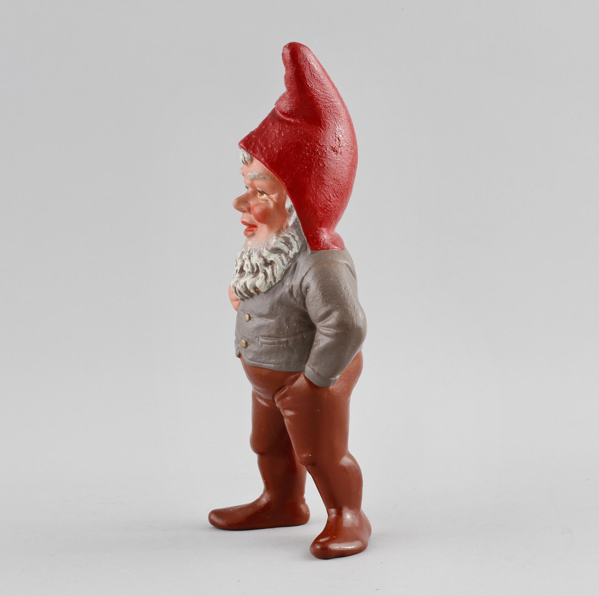TOMTE, keramik, 1900-talets första hälft.