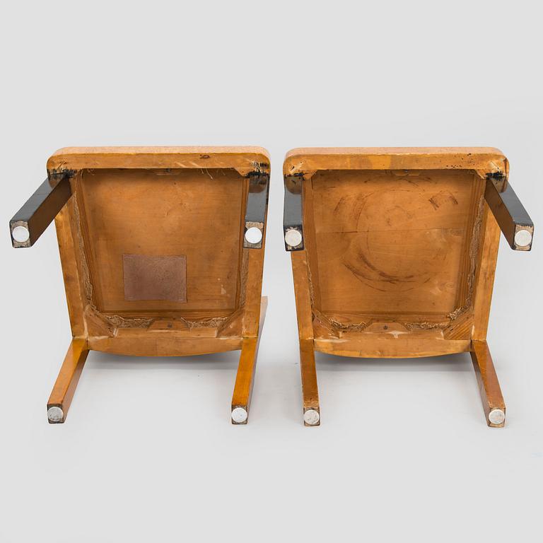 Birger Hahl, Pöytä ja tuolipari, J. Kutvosen Huonekalutehdas, Suonenjoki 1930-luku.