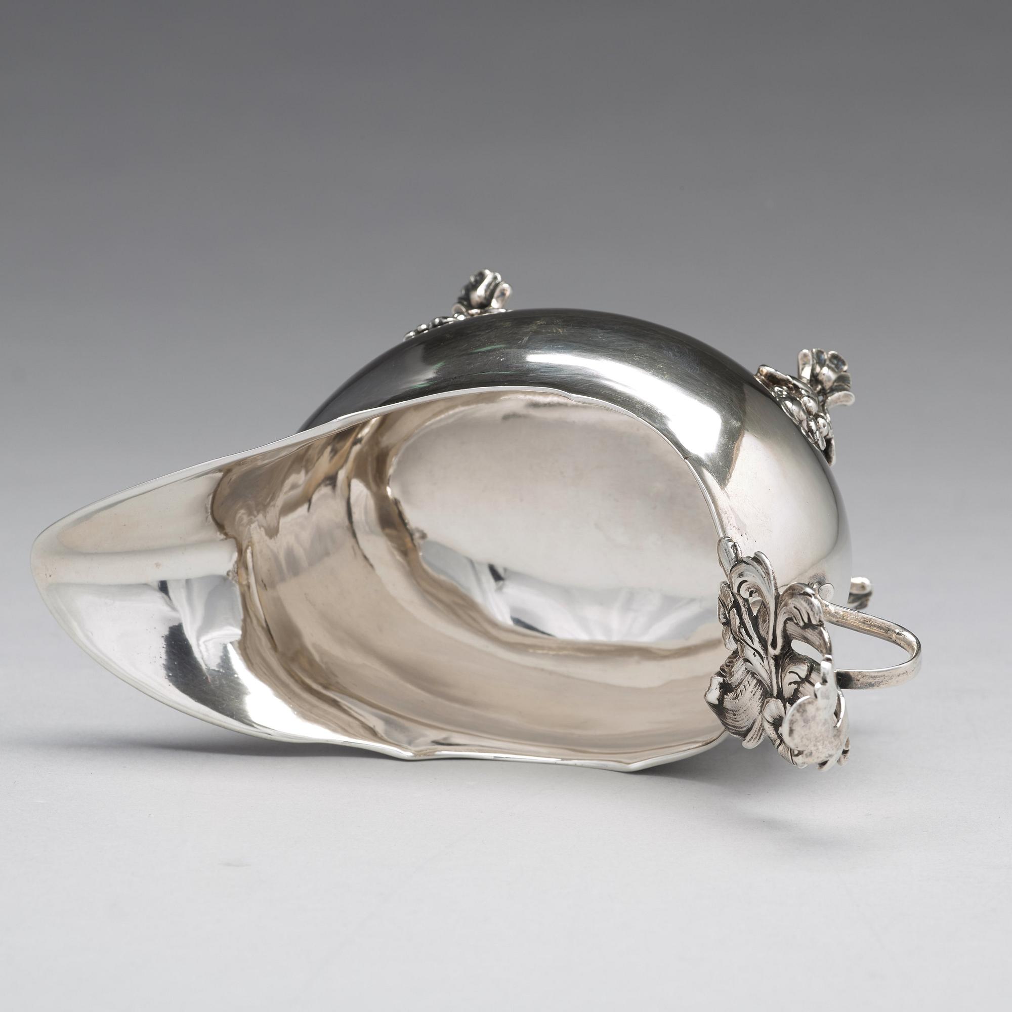 A Swedish 18th century silver cream-jug, mark of Pehr Zethelius, Stockholm 1774.