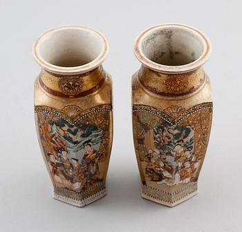 VASER, 1 par, Satsuma, Japan, 1800-/1900-tal.