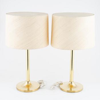 A pair of brass table lamps by Möllers Armatur, Eskilstuna, second half of the 20th century.